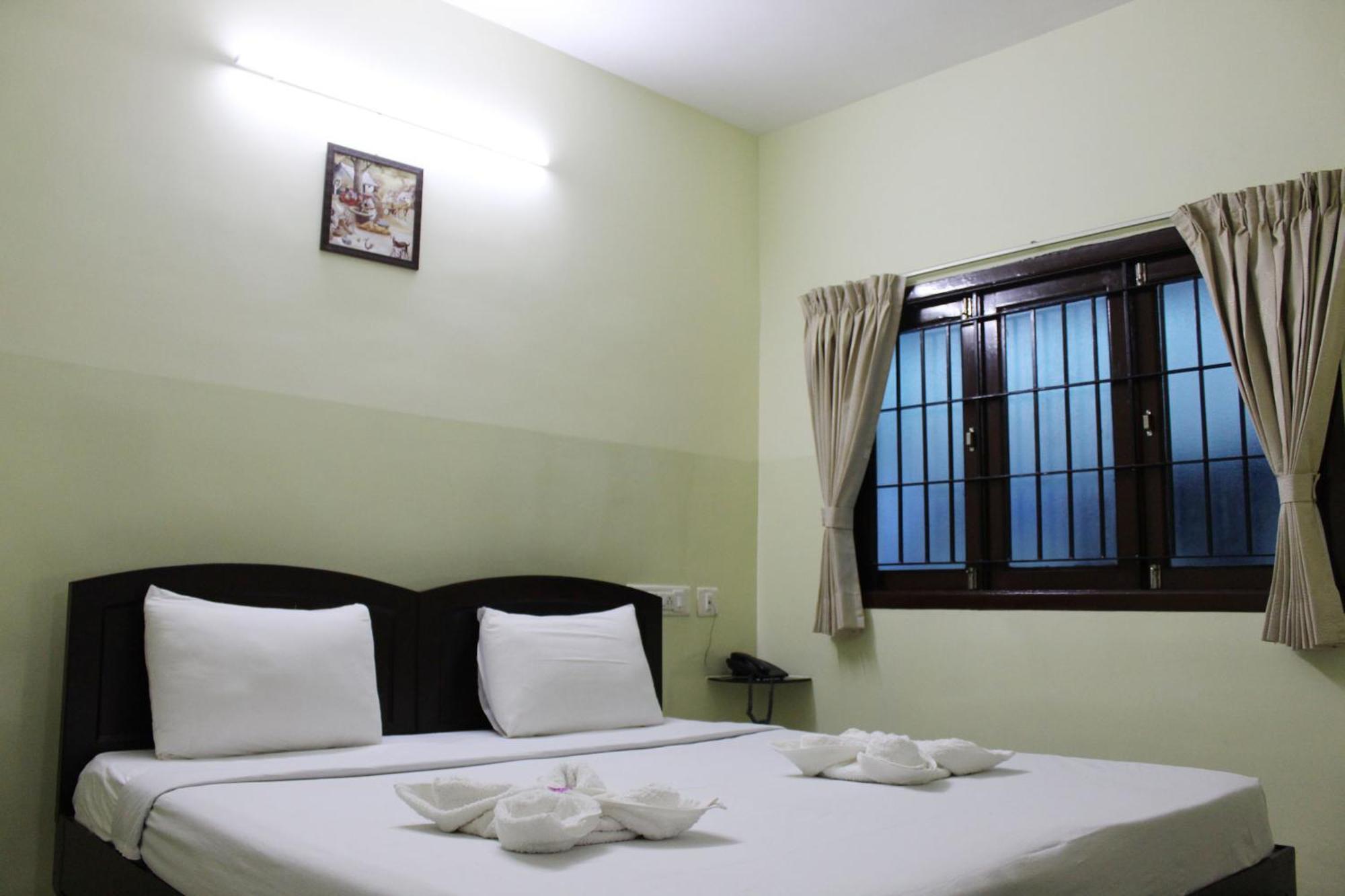Hotel Kc Yercaud Exterior photo
